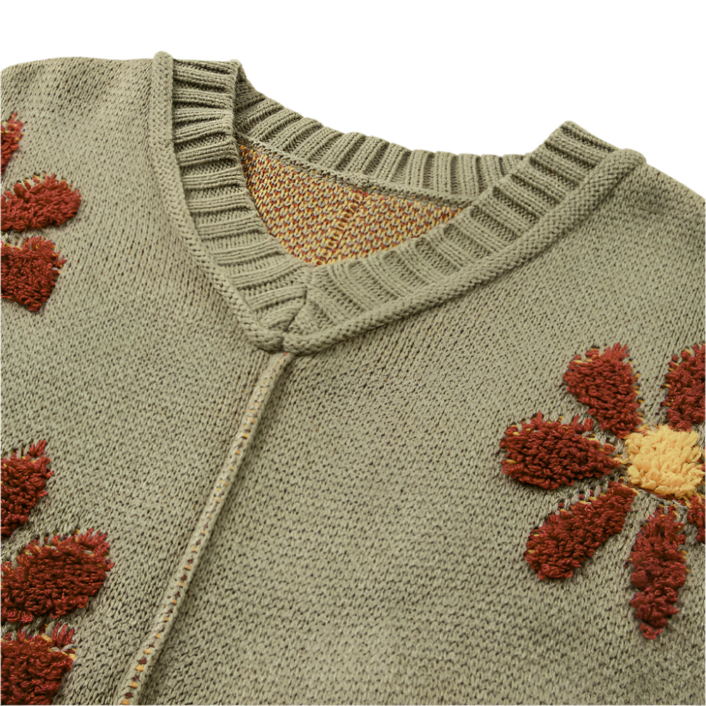 AURORA | Knitted sweater with large floral appliqués 6