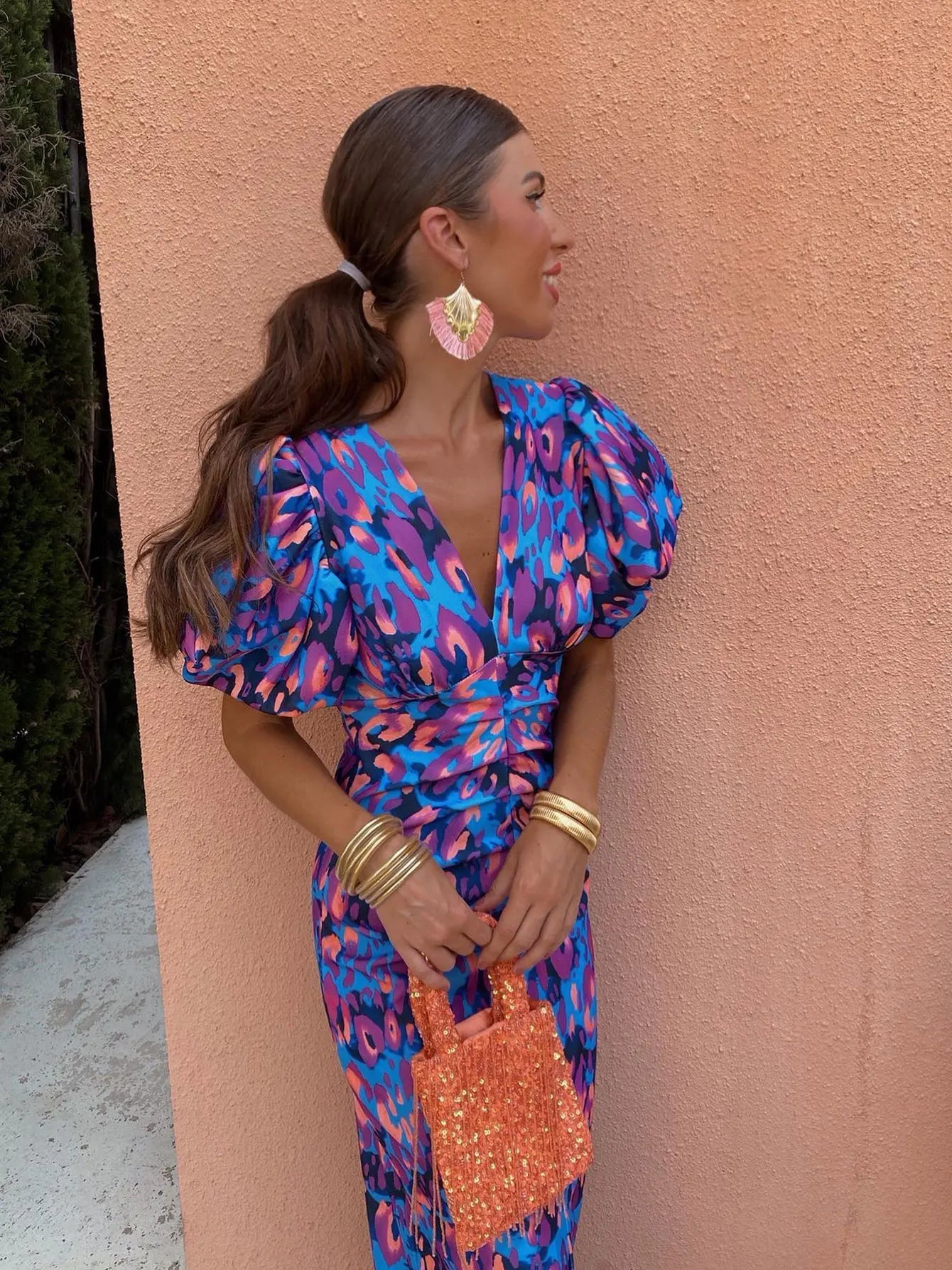 AMERIE | Dress with Pleated Sleeves and Vibrant Print 1