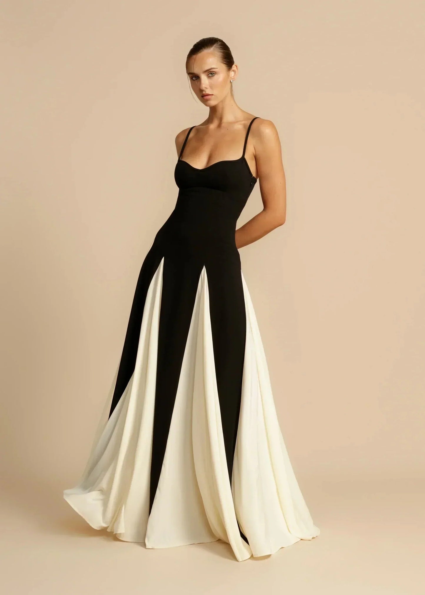 ARLENE | Cream-colored A-line maxi dress by Georgette 3