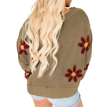 AURORA | Knitted sweater with large floral appliqués 2