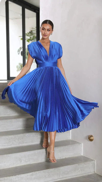 Amélie | Elegant Dress for Timeless Femininity 11