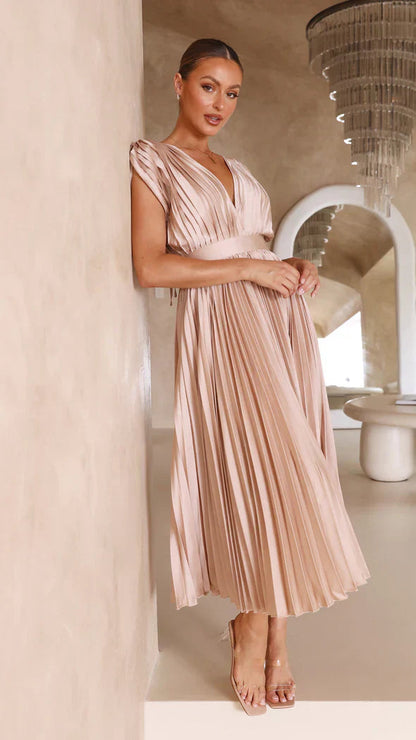 Amélie | Elegant Dress for Timeless Femininity 3