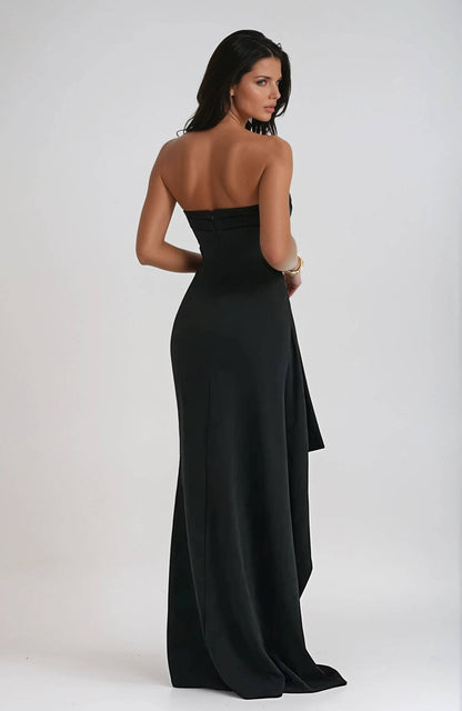 Amira – Radiant Dress with Split in Elegant Fit 2