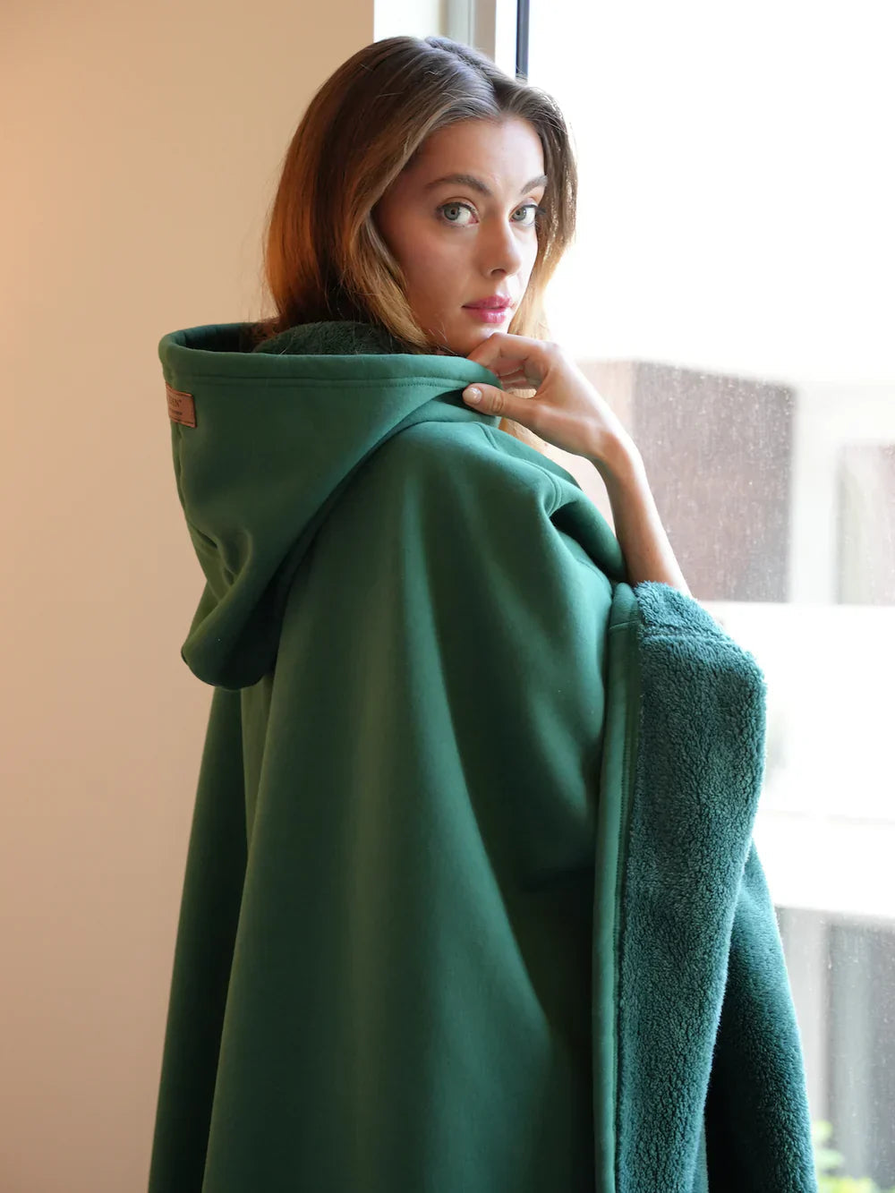 Eden Hoodie Blanket – Your Cocoon of Comfort 1