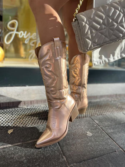 GLINTA – Metallic Cowboy Boots with Country Flair 4