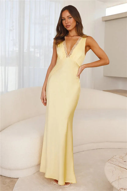 LYSÉA | Maxi dress with V-neck in a shiny satin look 1