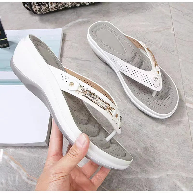 LYSSA | Orthopedic Slippers with Ergonomic Footbed 2