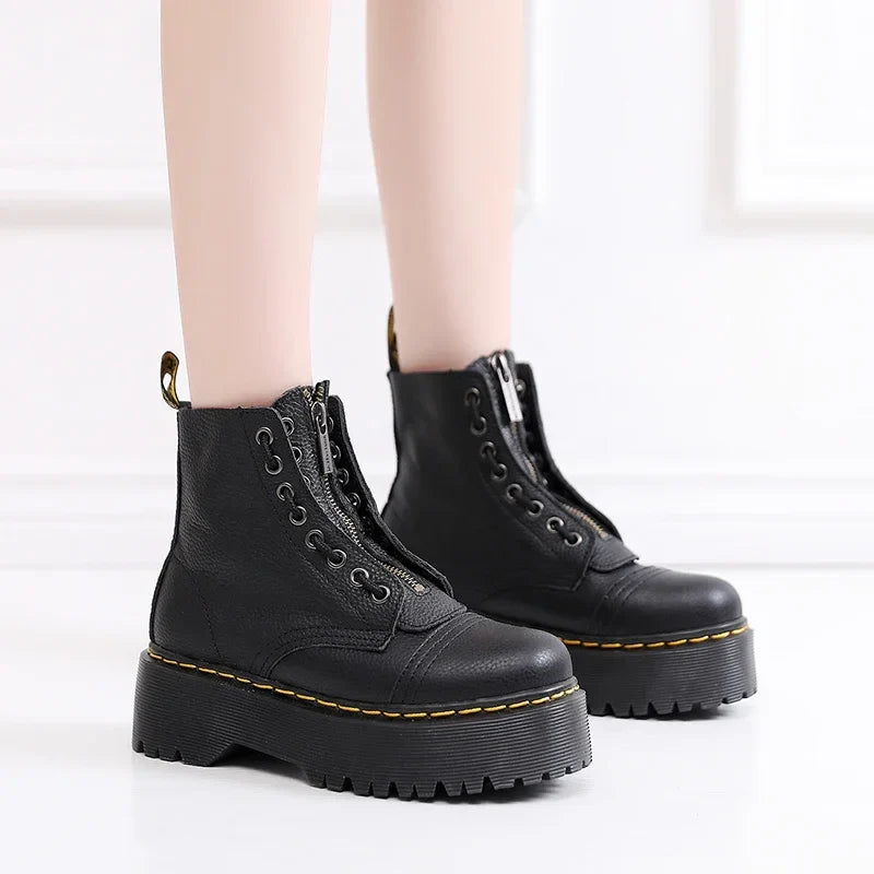 Lara Women's Platform Boots | High-quality PU leather, Comfortable and Stylish 3