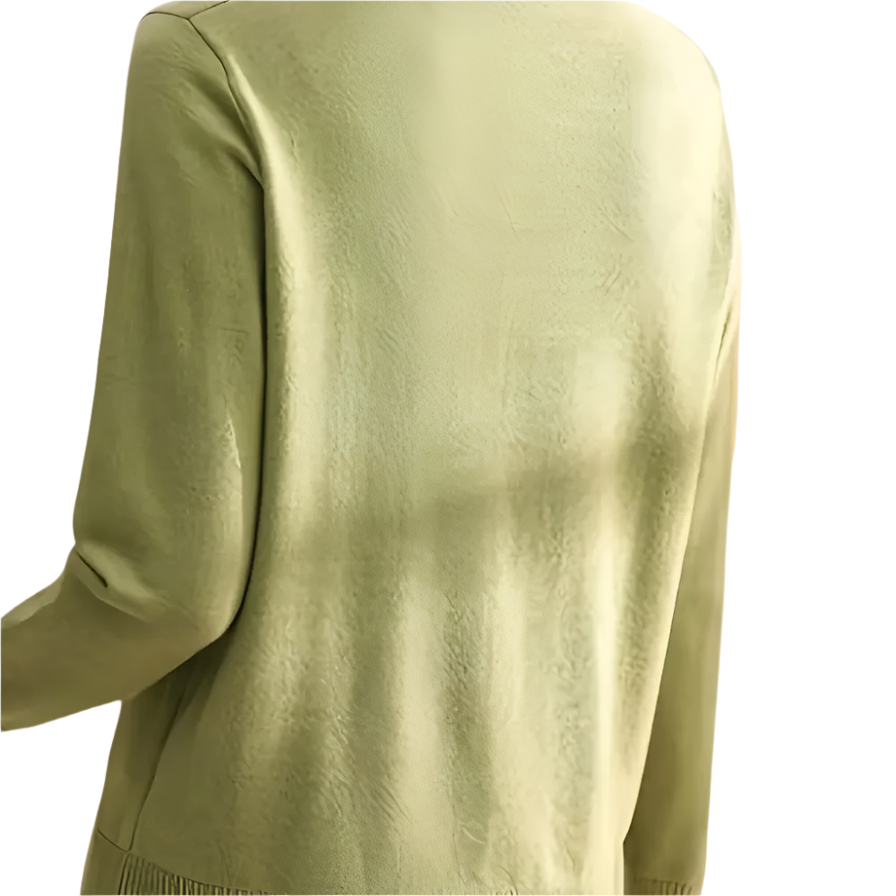 MAREN | Elegant knitted sweater with contrasting collar 1
