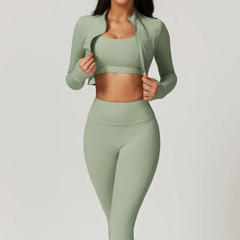 NYRA | Seamless Sports Set with Sculpting Fit and Breathable Comfort 2