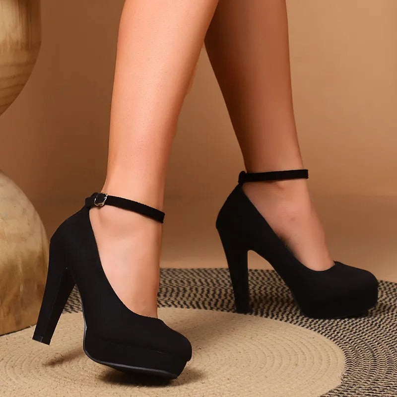 Sophie Women's Heels | Elegant Black Pumps with Platform Sole 2
