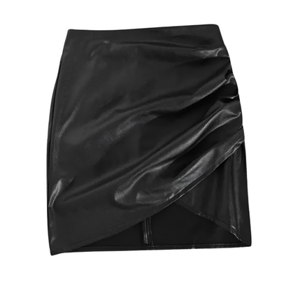 VALÉRIA | Asymmetrical faux leather skirt with pleated details 3