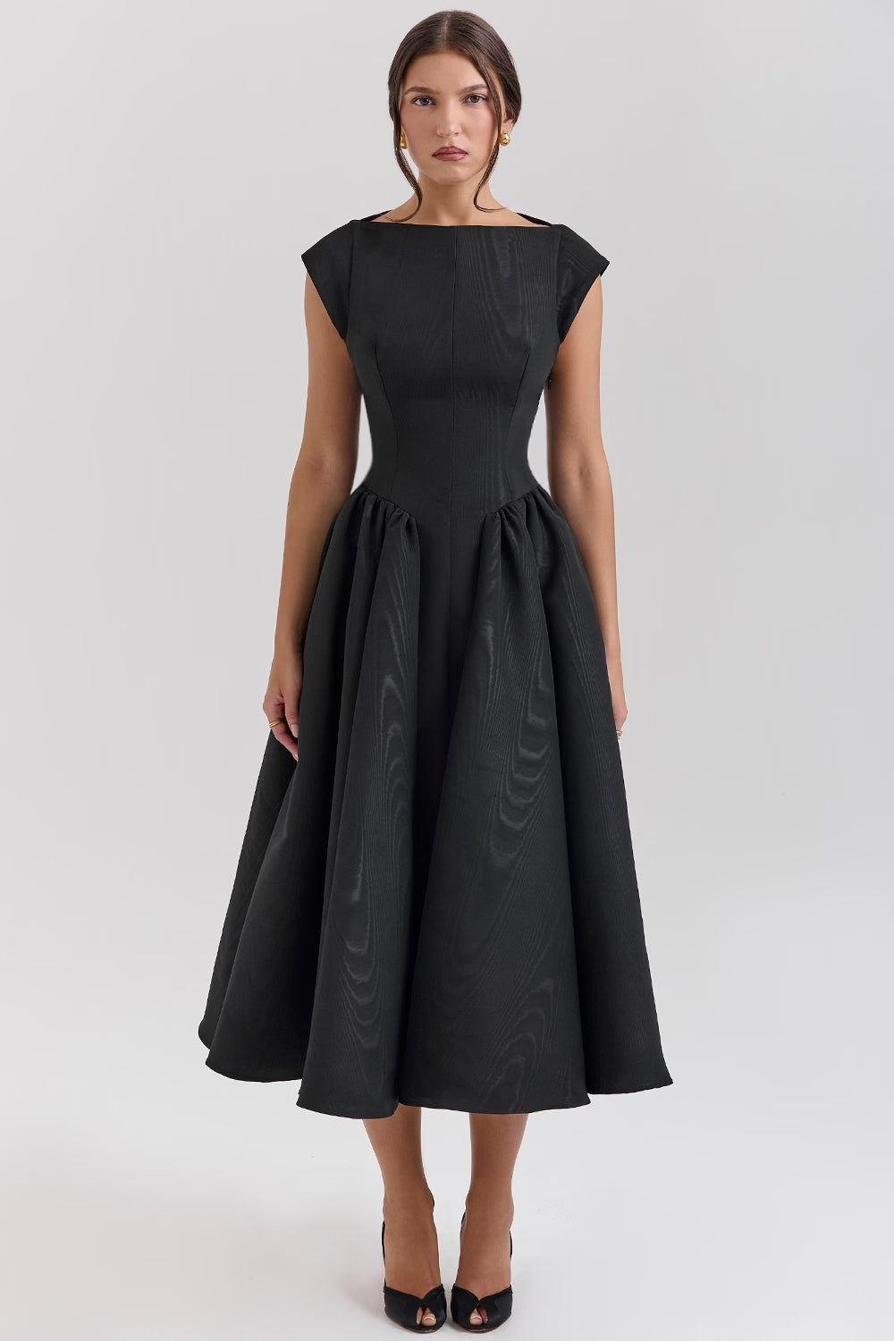 Victoria – Elegant Dress | Timeless Design | Flattering Fit | Luxury & Comfort 0