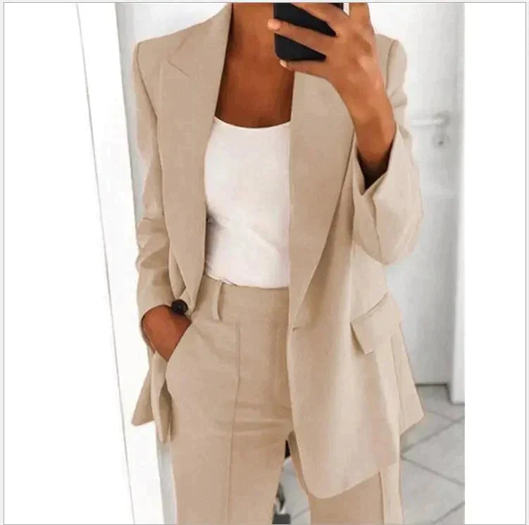 Wendy Ladies' Suit | Timeless Design with Slim Waistcoat and Office Trousers 12