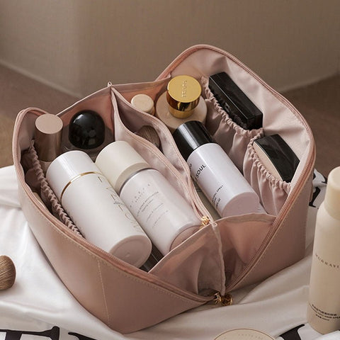 Wendy Women's Makeup Bag | PU Leather and Polyester, Elegant 2