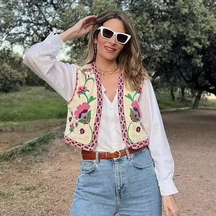 ZARIA | Embroidered Vest with Blue Flowers 3